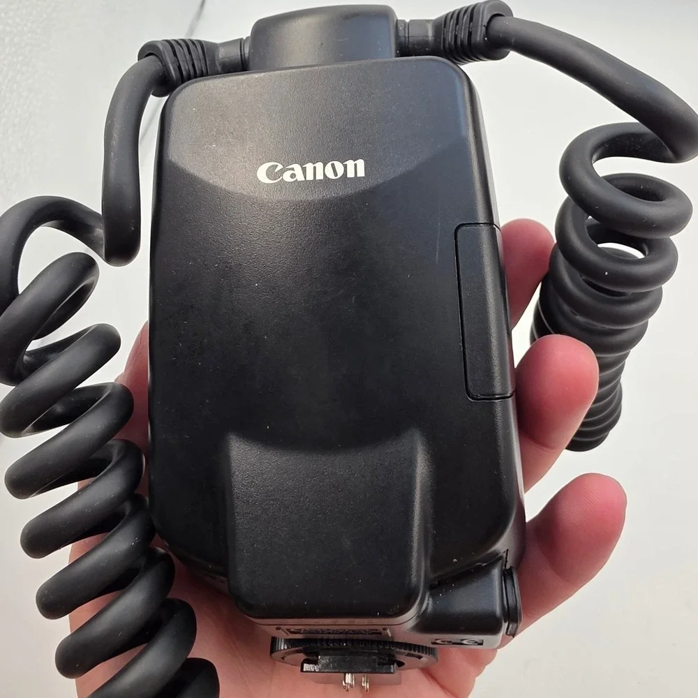 Canon Macro Twin Lite MT-24EX Digital SLR Camera Flash Made in Japan 004650 T3